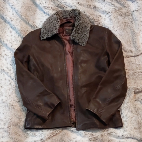 Golden Bear Other - Golden Bear leather jacket with fur collar, medium